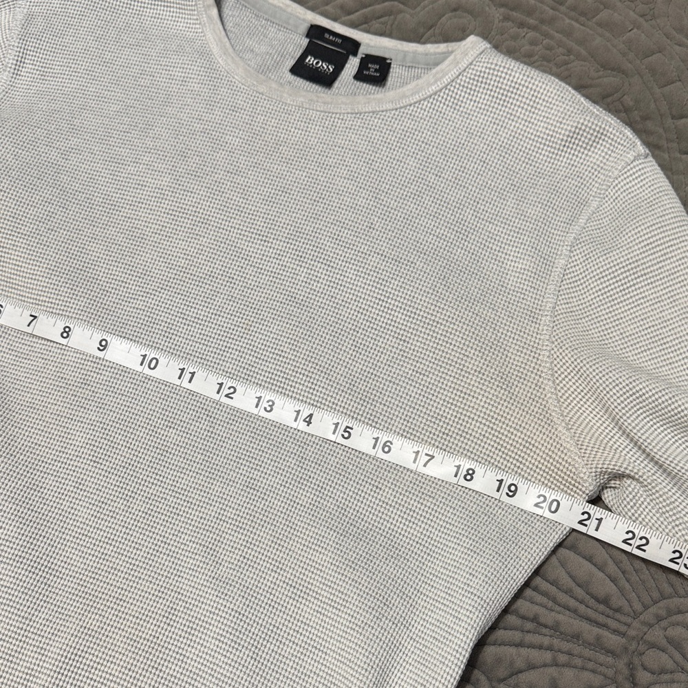 Hugo Boss Men's Long Sleeve Crewneck Thermal Tee in Light Blue. Size Large - Picture 8 of 10